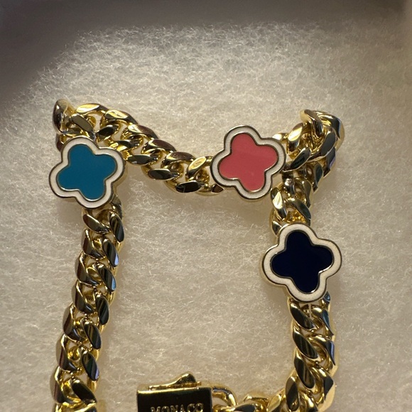 Chunky style multicolor clover 14 karat gold filled over brass style bracelet. - Picture 2 of 9